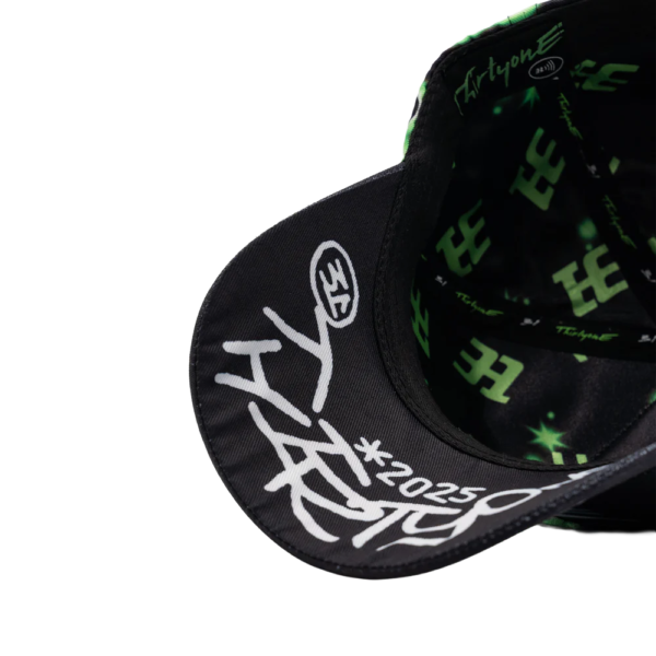 31 Hats - 31 Graffiti