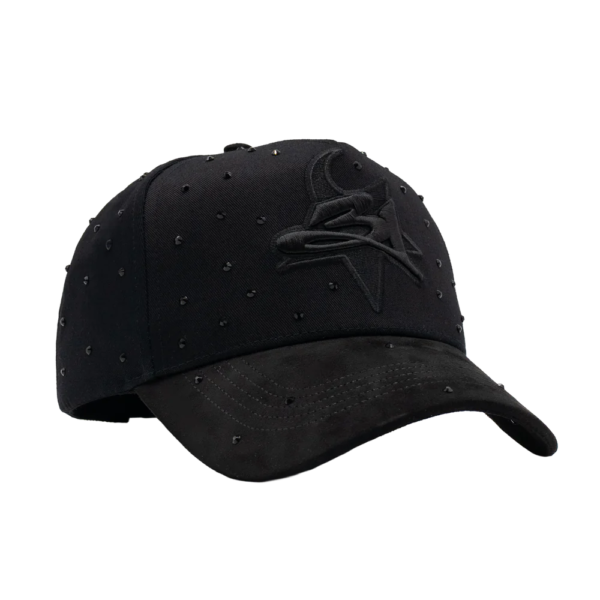 31 Hats - 31 Blackout