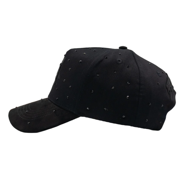 31 Hats - 31 Blackout