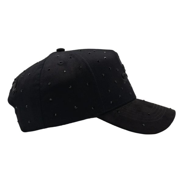 31 Hats - 31 Blackout