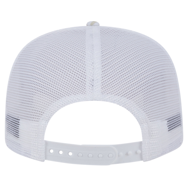Men New Era White Oakland Athletics Logo Dunes Trucker Snapback Hat
