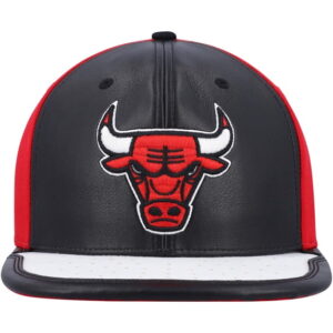 Men's Mitchell & Ness BlackWhite Chicago Bulls Day One Snapback Hat
