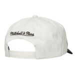 Men's Mitchell & Ness Black/White Chicago Bulls Dip Dye Pro Crown Adjustable Hat