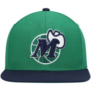 Men's Mitchell & Ness Green/Navy Dallas Mavericks Hardwood Classics Team Two-Tone 2.0 Snapback Hat