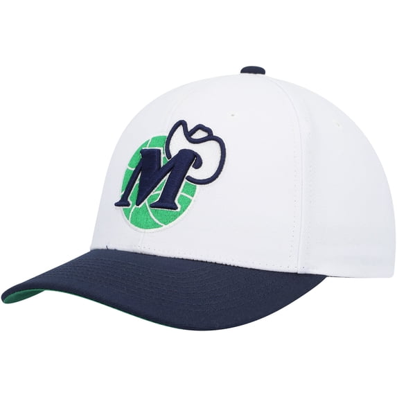 Men's Mitchell & Ness WhiteNavy Dallas Mavericks Hardwood Classics Core 2-Tone 2.0 Pro Snapback Hat