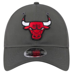 Mens New Era Charcoal Chicago Bulls Active Ripstop 9TWENTY Adjustable Hat