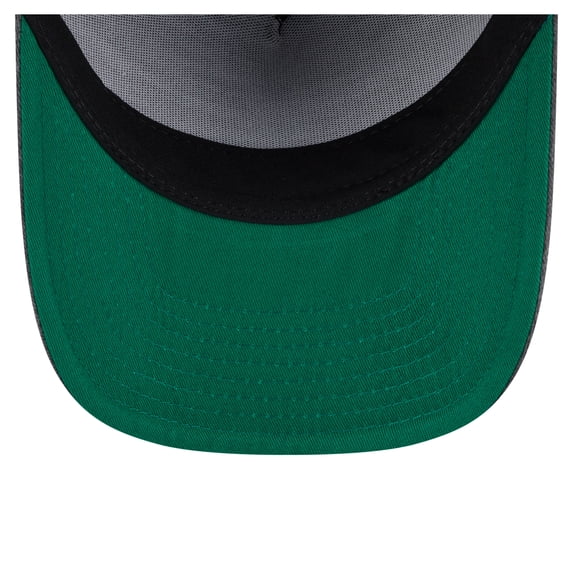 Men's New Era Charcoal Chicago Bulls Throwback Washed Pre-Curved 9FIFTY Snapback Hat