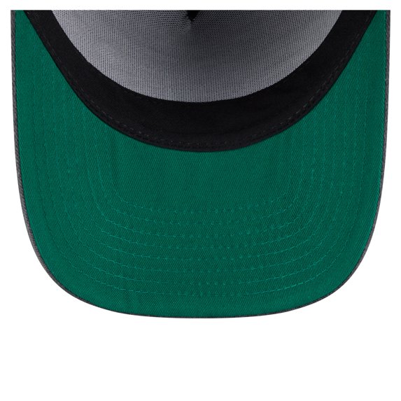 Men's New Era Charcoal Milwaukee Bucks Throwback Washed Pre-Curved 9FIFTY Snapback Hat