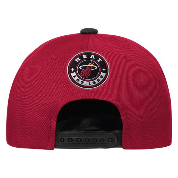 Youth Outerstuff WhiteBlack Miami Heat Logo Three Pro Pinch Pre-Curved Adjustable Hat