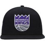 Men's Mitchell & Ness Black Sacramento Kings Side Core 2.0 Snapback Hat