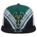 Men's New Era Black/Hunter Green Milwaukee Bucks Throwback Dye Golfer Snapback Hat