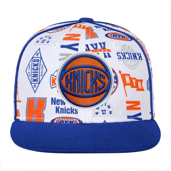 Youth Outerstuff White New York Knicks Piped Up Snapback Hat